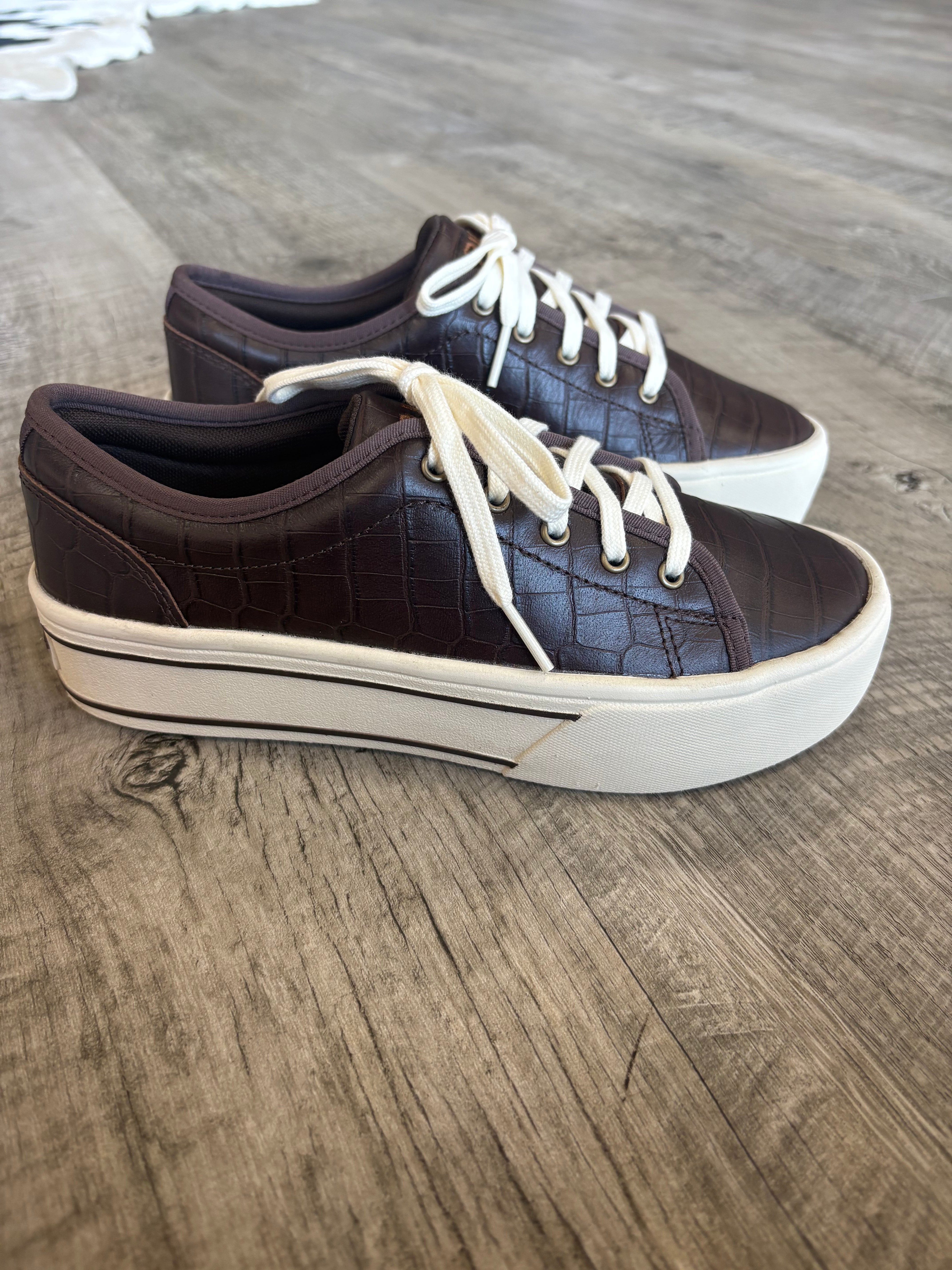 Women's Ariat Skylar Luxe Espresso Croc Print Shoes