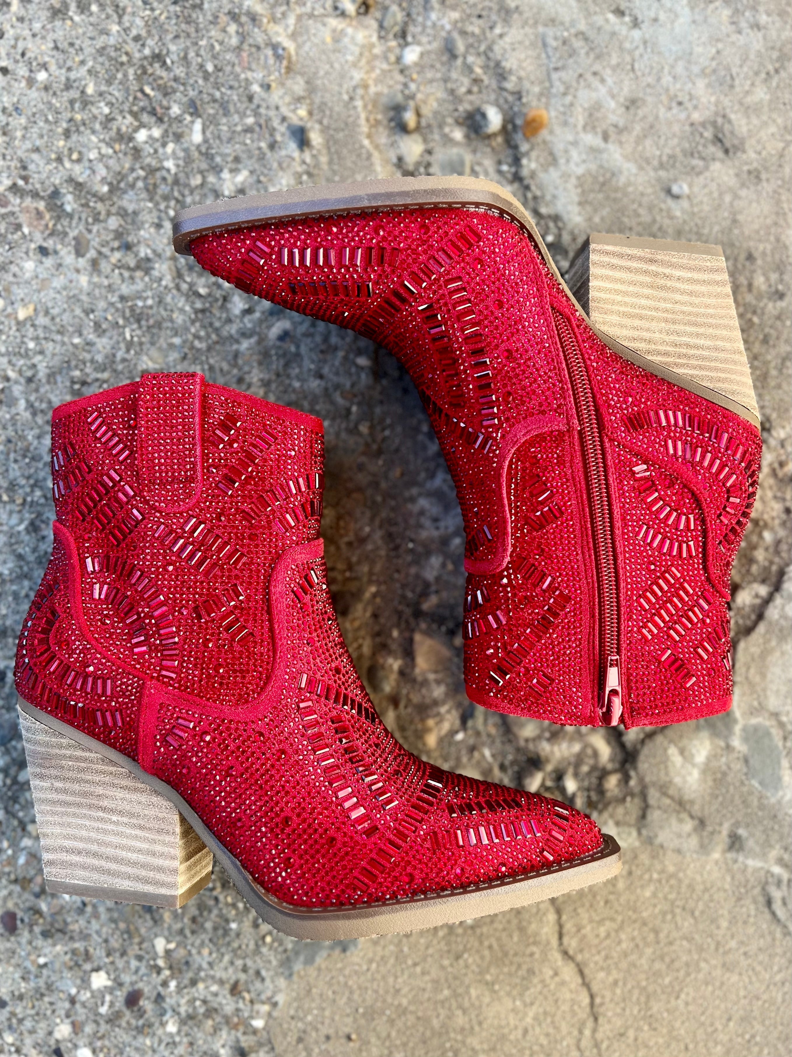Red Maze of Life Boots*