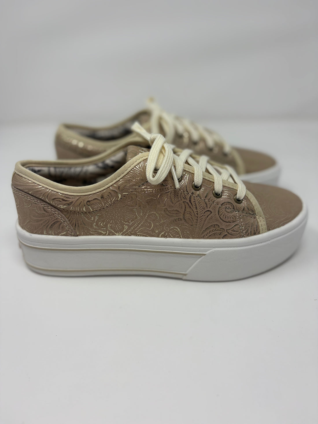 Women's Ariat Skylar Pearl Floral Embossed Shoes
