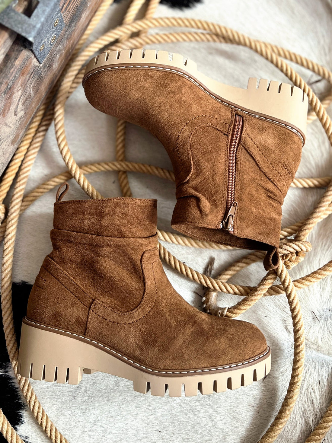 Gotta Go Now Booties*
