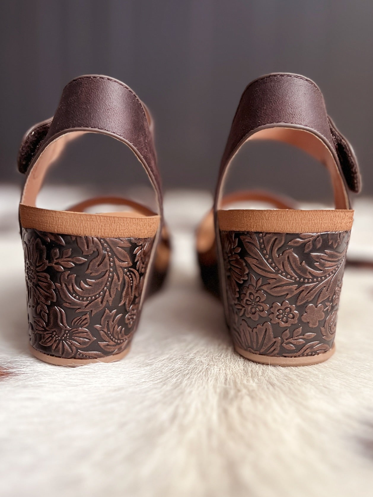 Very G Rich Chocolate Flower Wedge