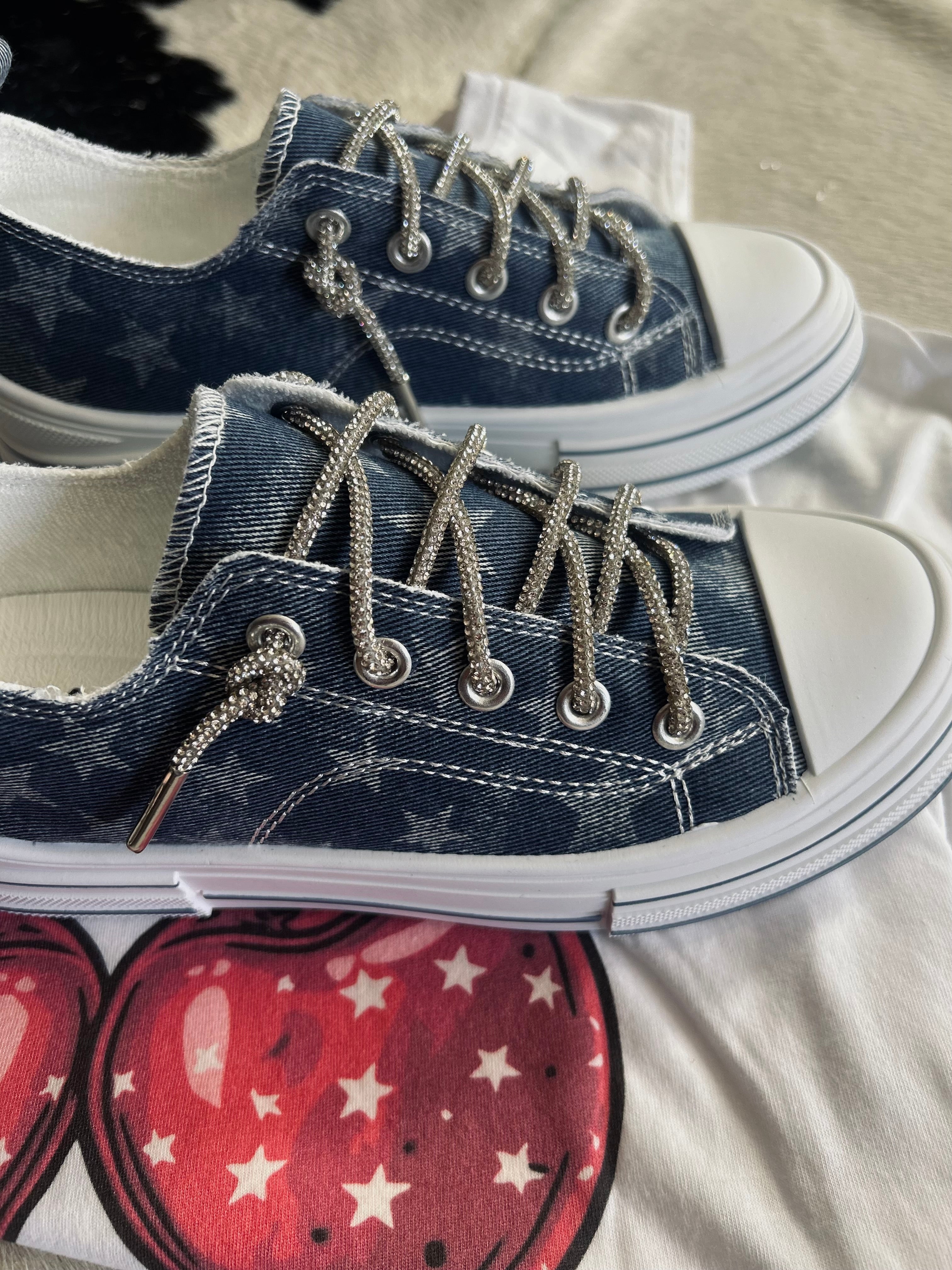 Very Independent Aman Navy Star Sneakers*